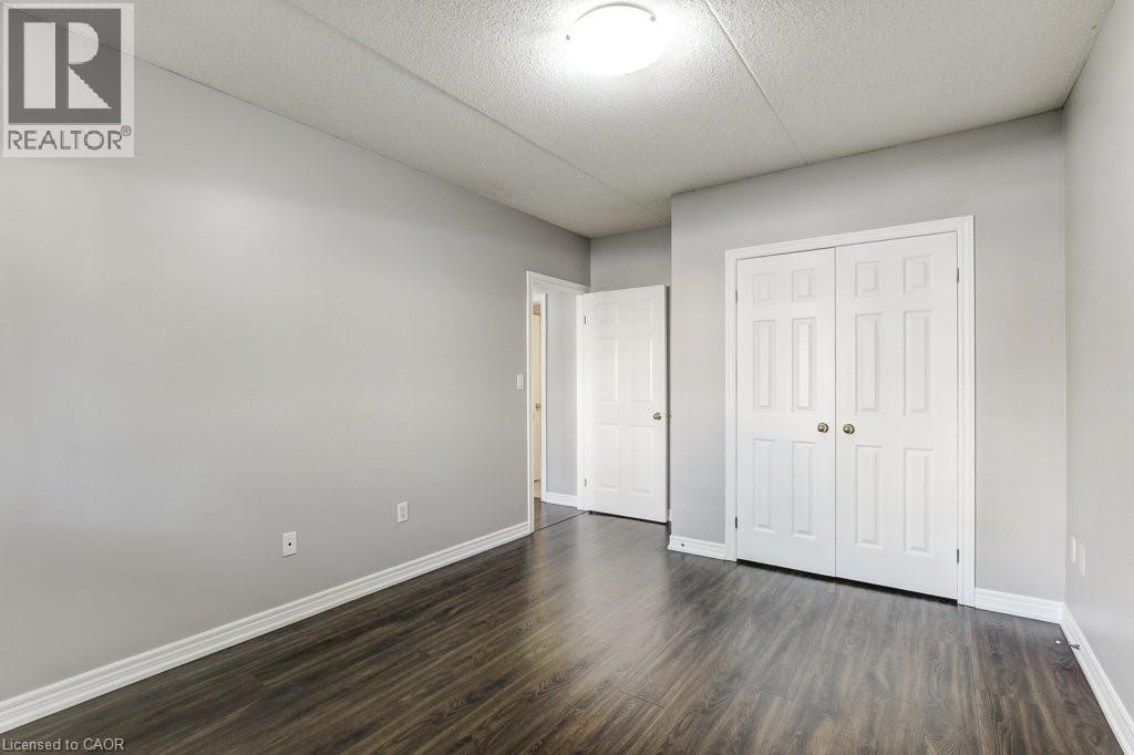 #41 4045 UPPER MIDDLE Road - 24