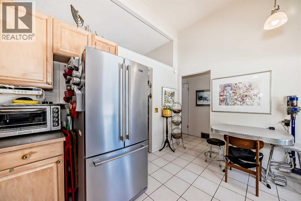 400 Brae Glen Crescent SW - 7
