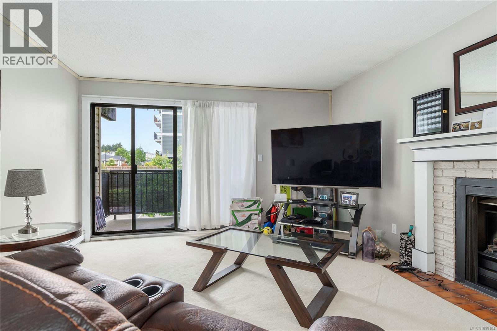 #210 585 Dogwood St - Image 3