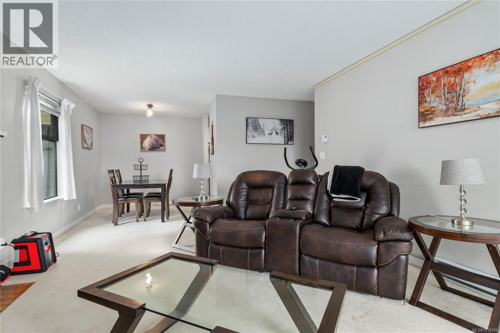 #210 585 Dogwood St - 4