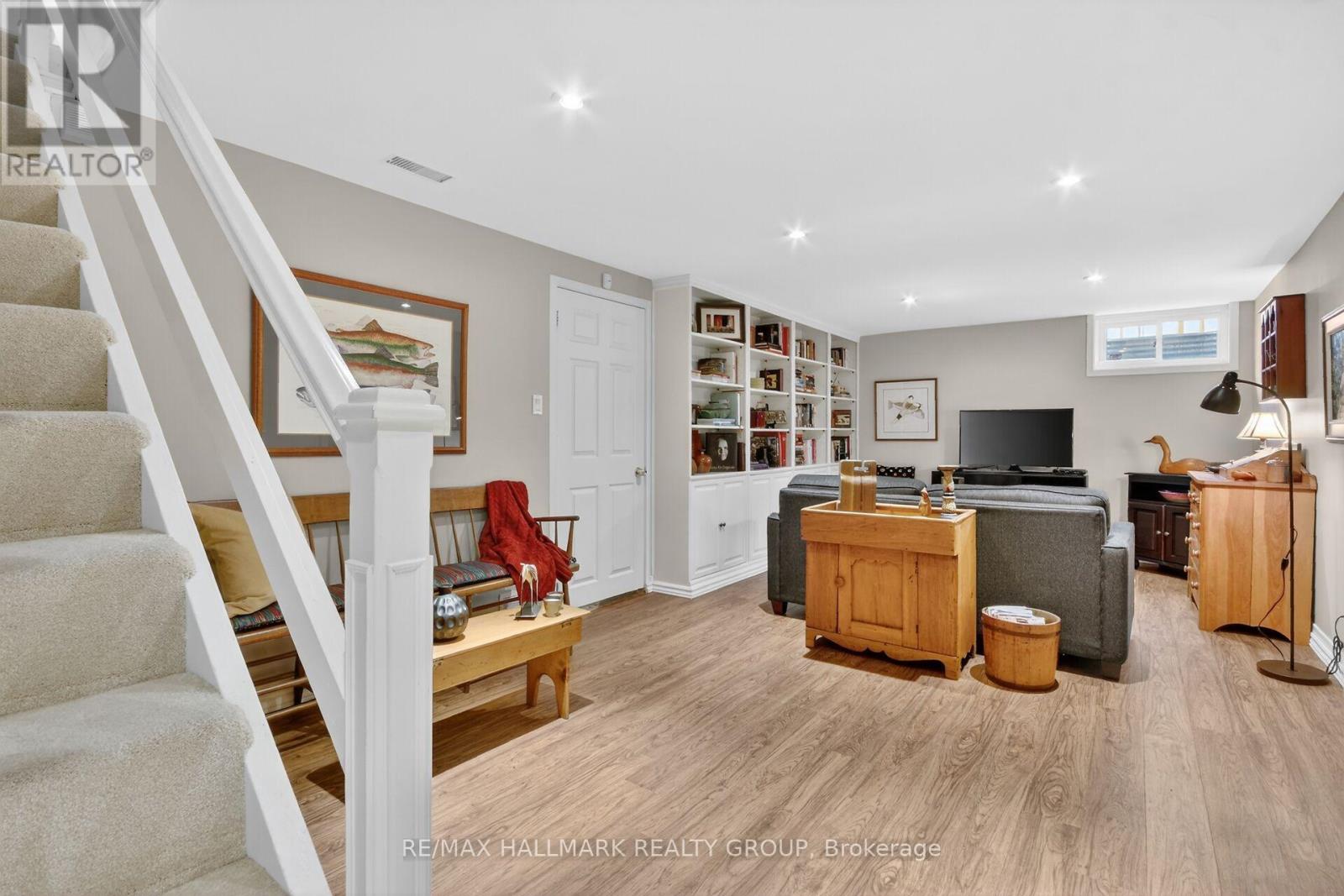 785 DUNLOE AVENUE - 40