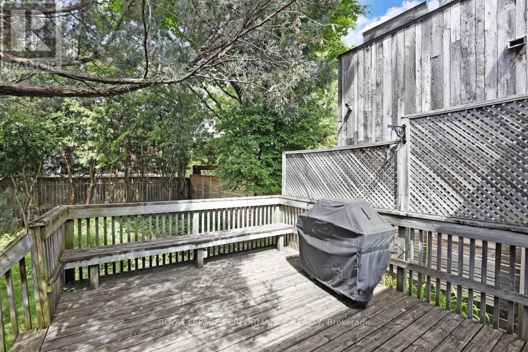 152 IVY CRESCENT - 36