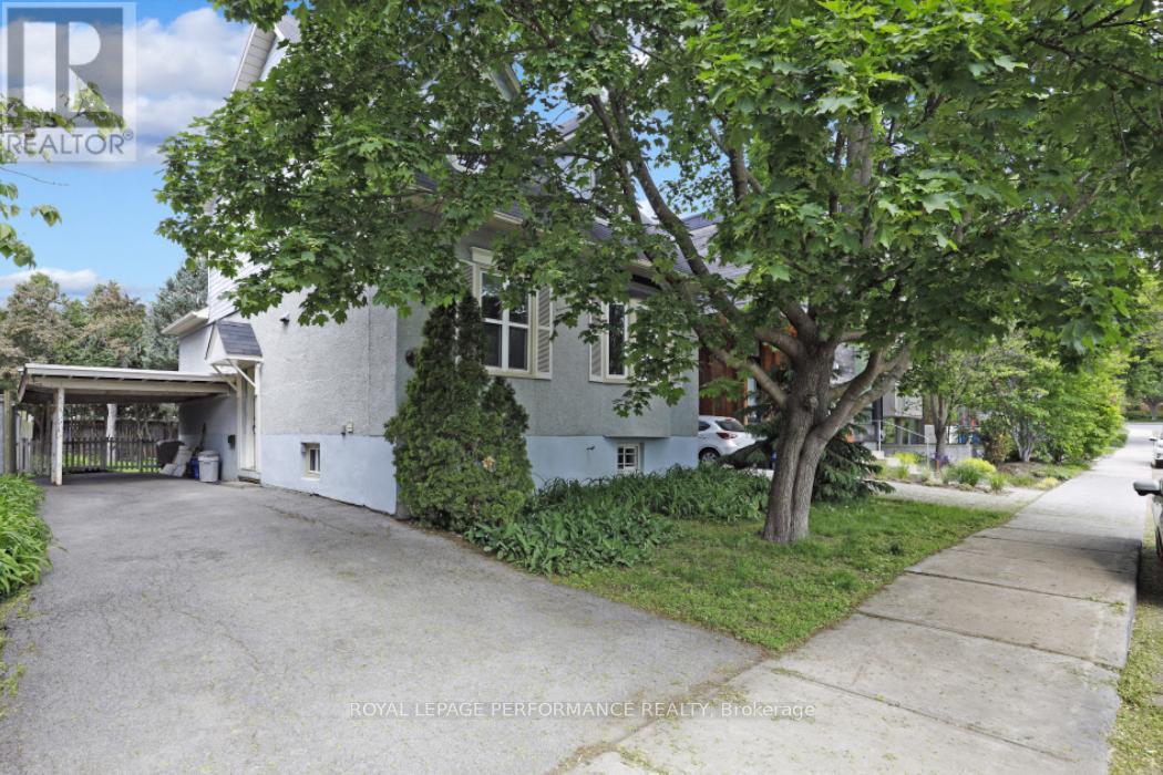 152 IVY CRESCENT - 38