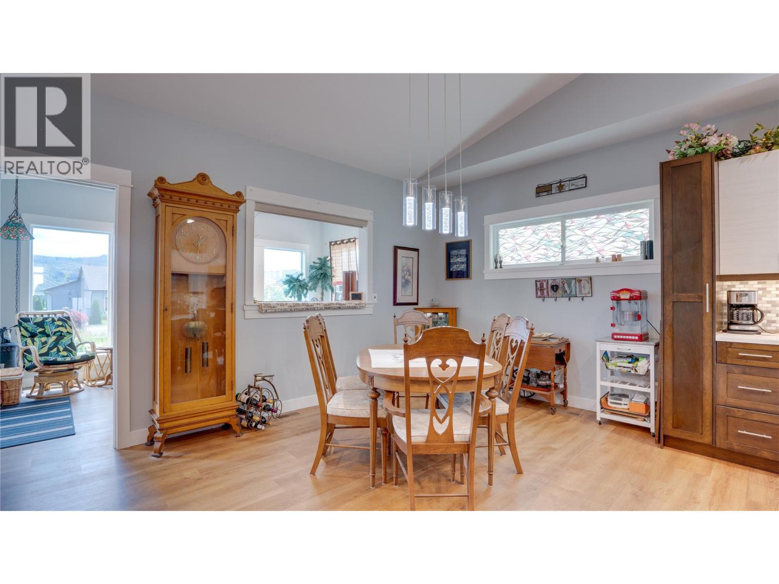 903 9 Avenue, Vernon