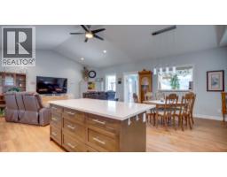 903 9 Avenue, Vernon, BC V1H1Z1 Photo 11