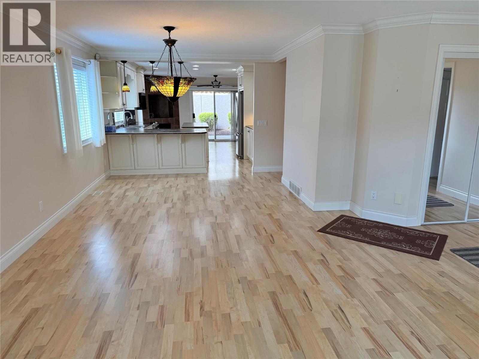 #55 615 Glenmeadows Road - 10