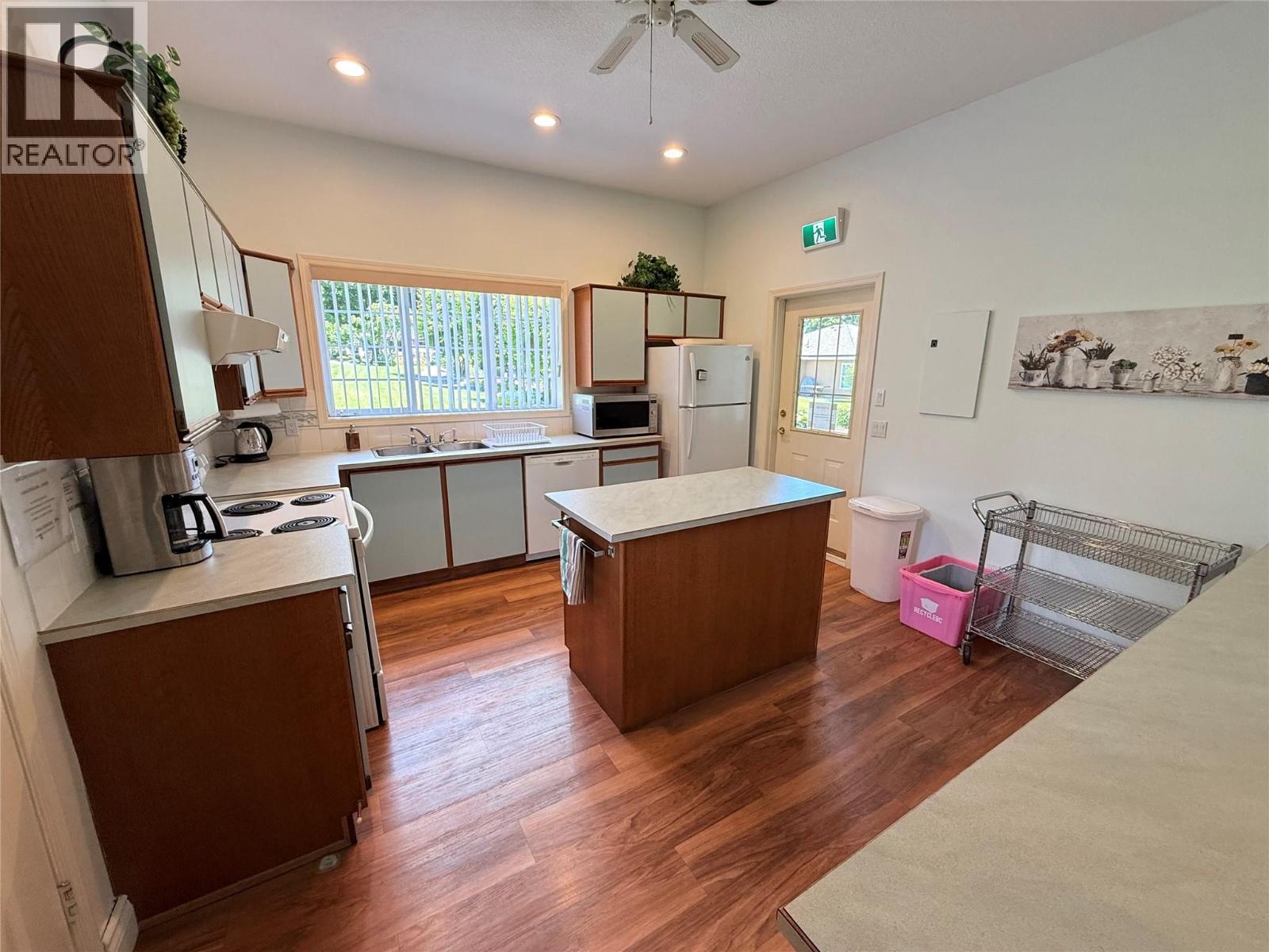 #55 615 Glenmeadows Road - 29