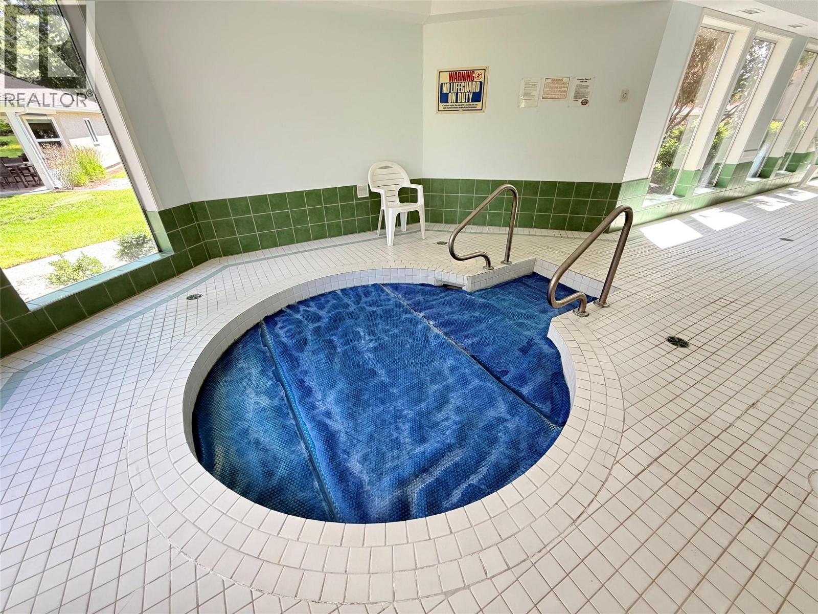 #55 615 Glenmeadows Road - 33