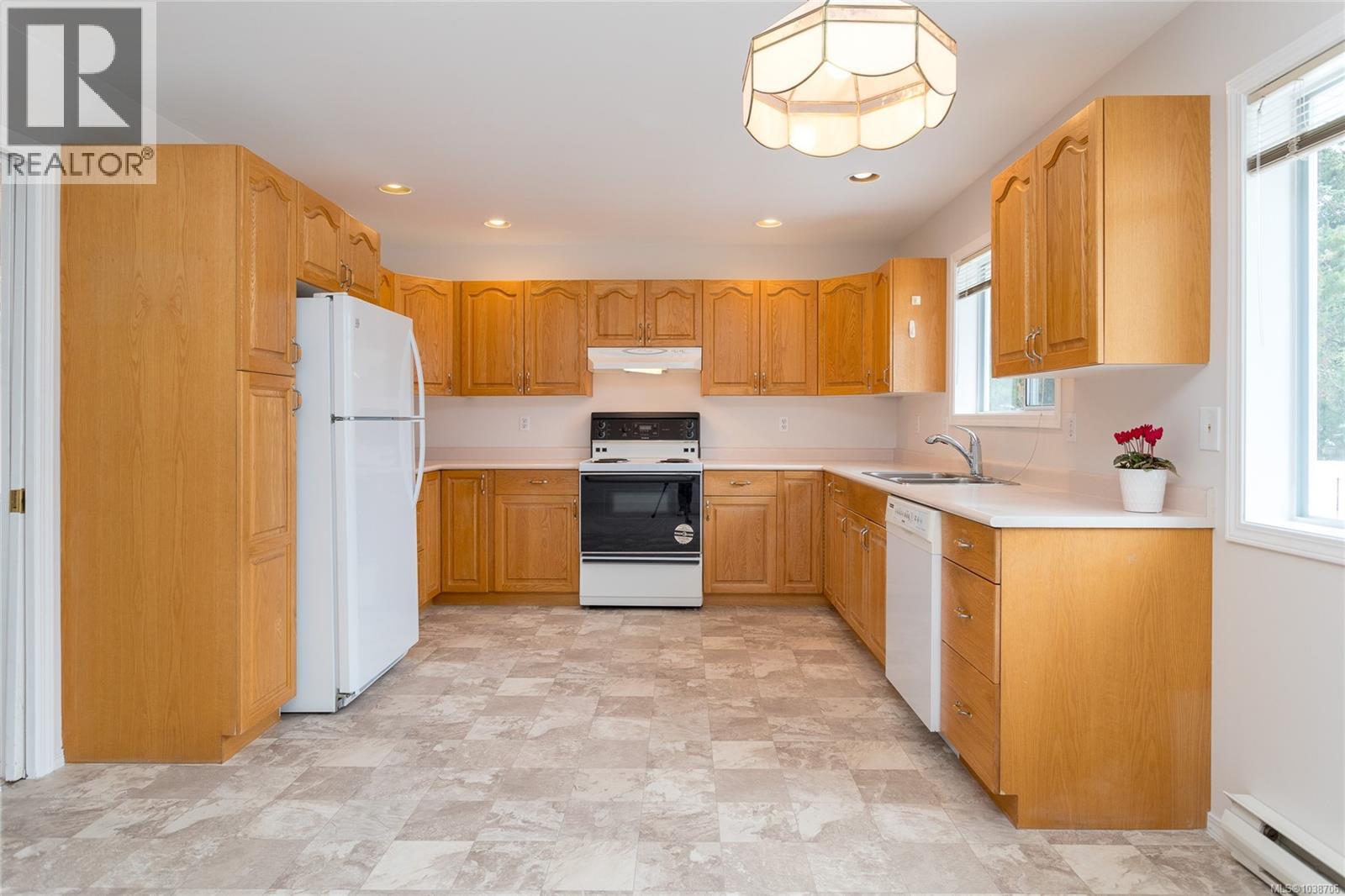 598 Tait St - 21