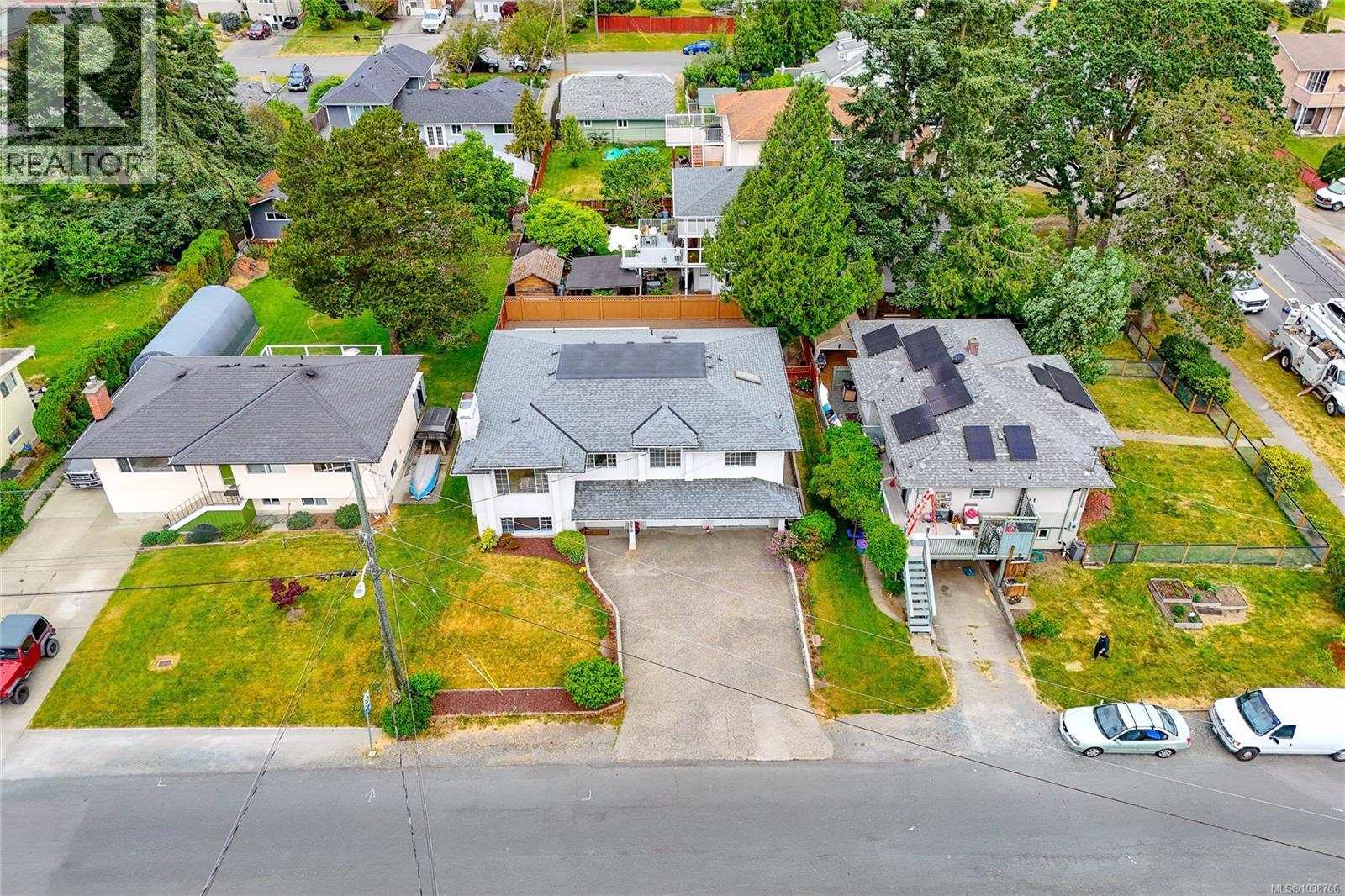 598 Tait St - 5