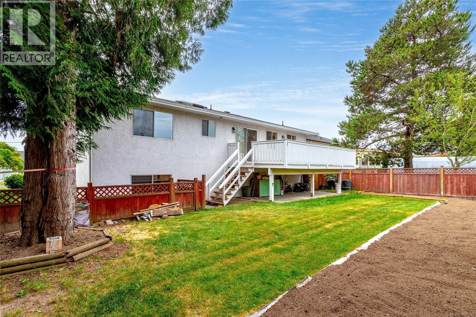 598 Tait St - 53
