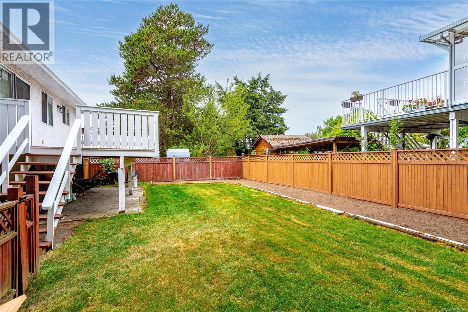 598 Tait St - 54