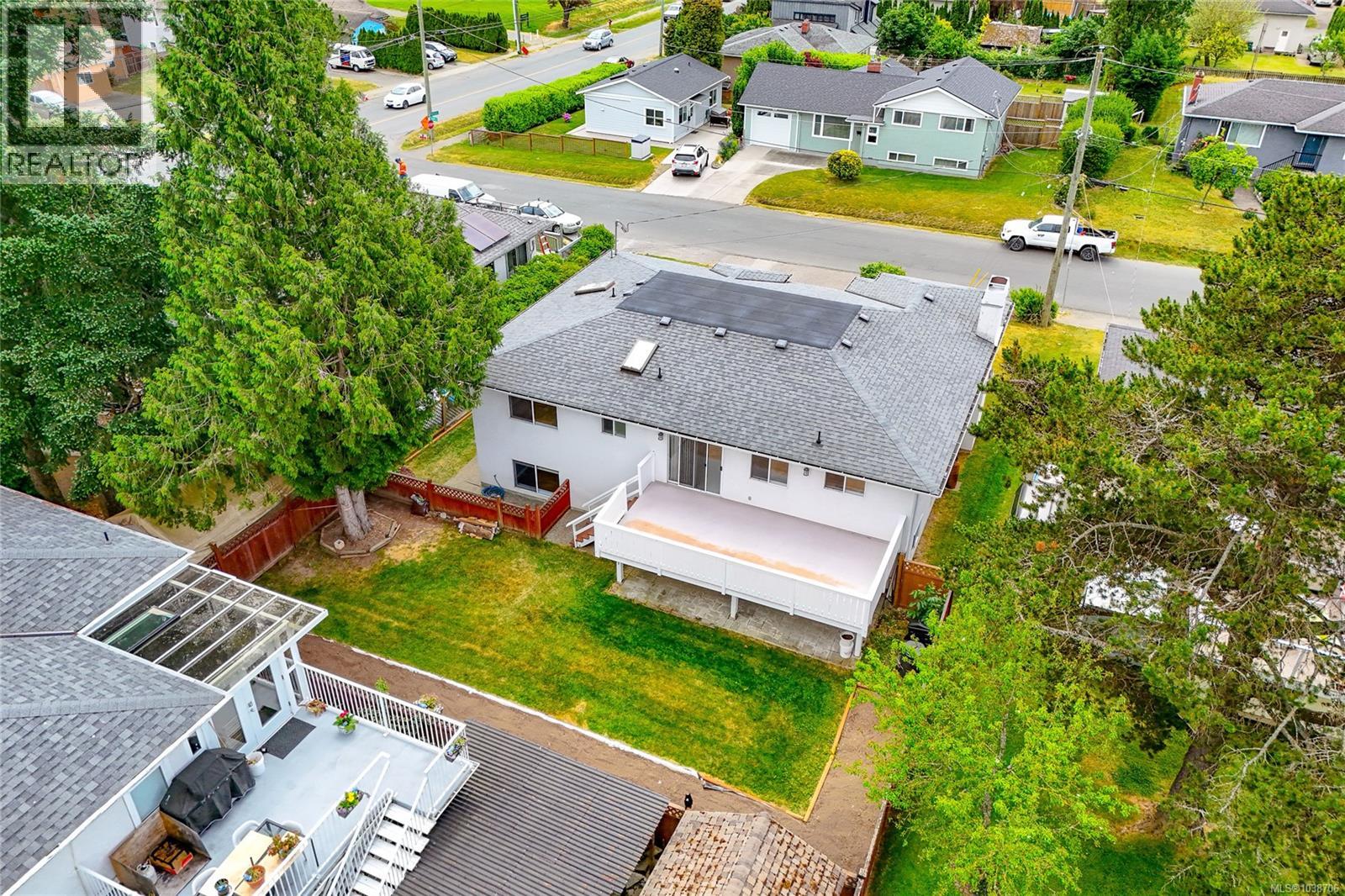598 Tait St - 57