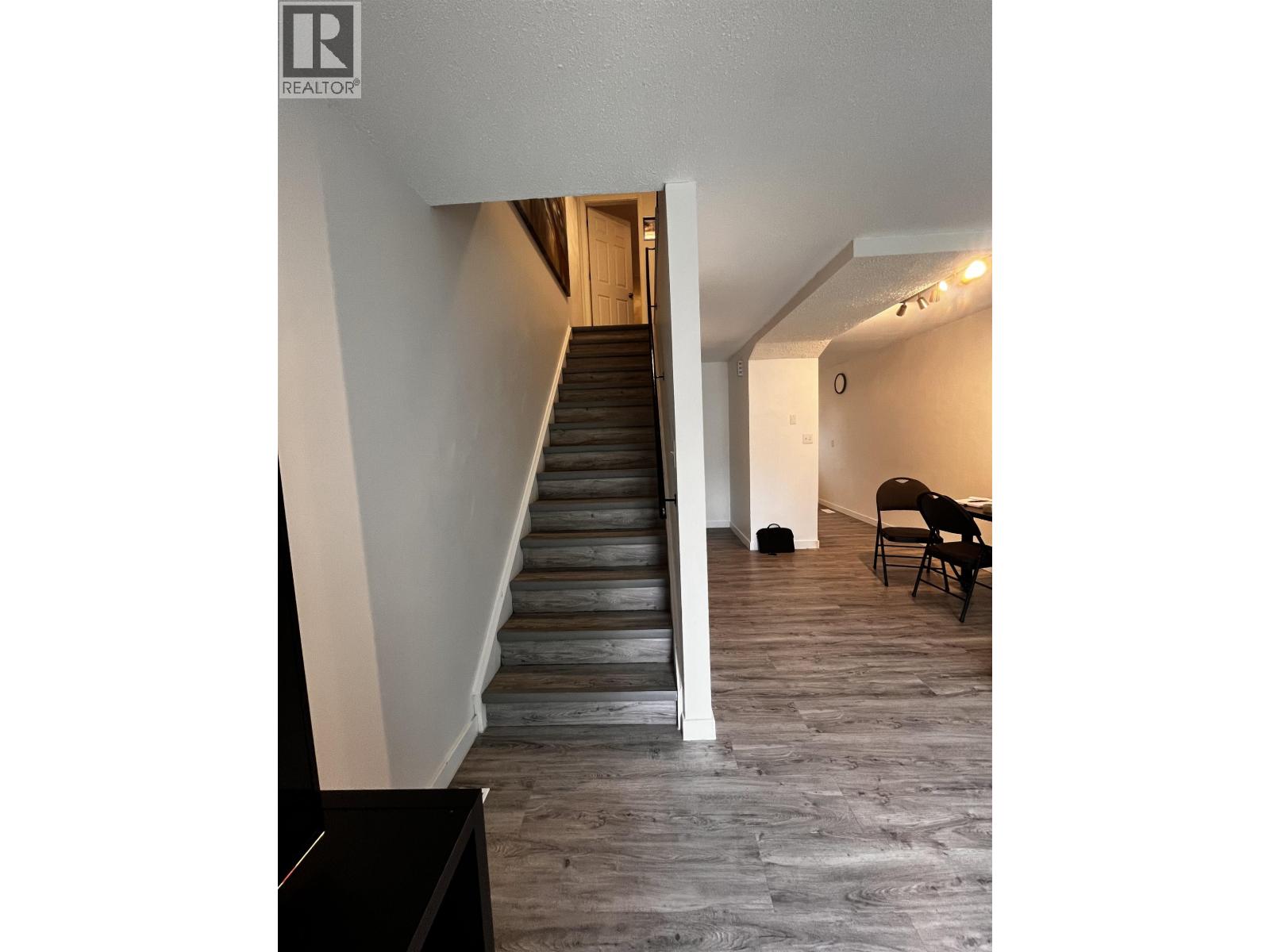 1332 DIEFENBAKER DRIVE - 4