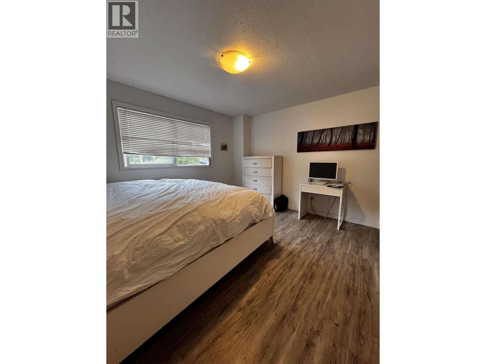 1332 DIEFENBAKER DRIVE - 7