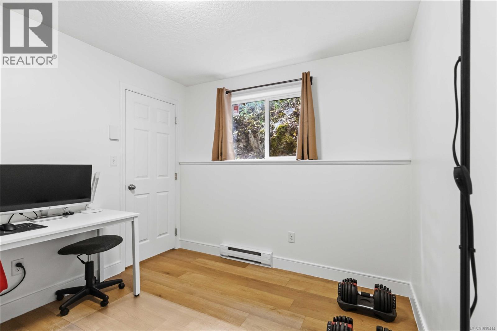 1131 Donna Ave - 39