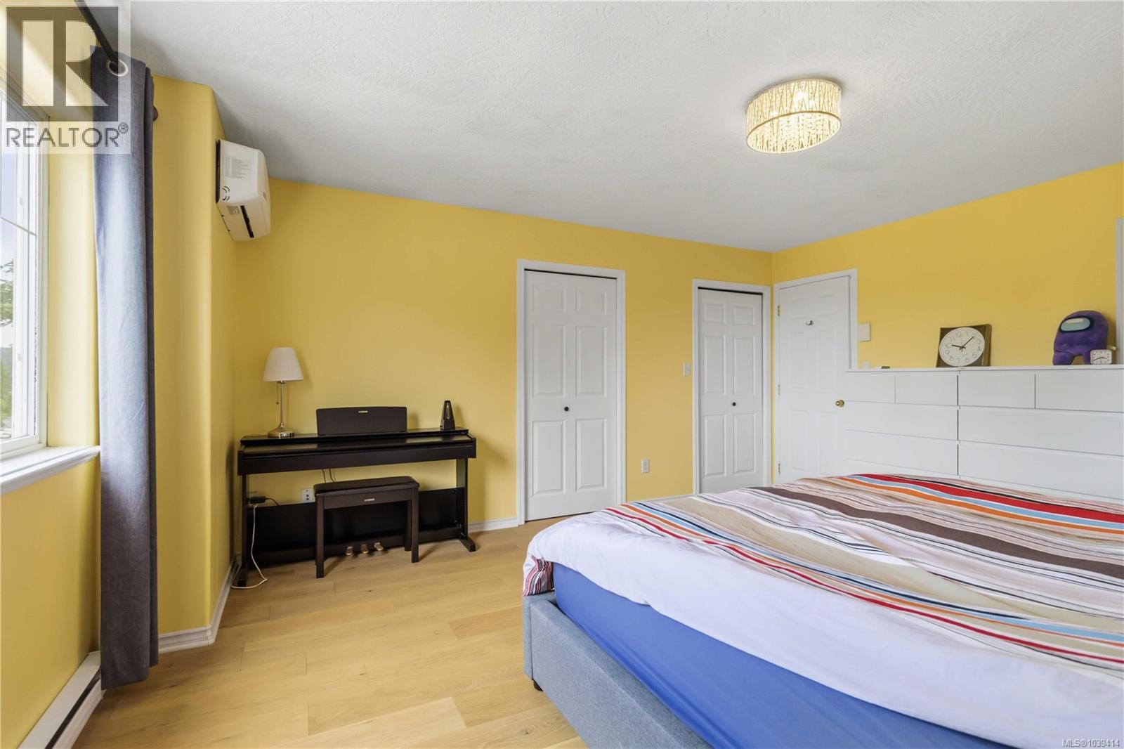 1131 Donna Ave - 24