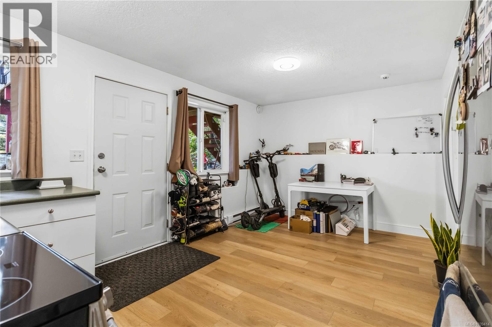1131 Donna Ave - 36