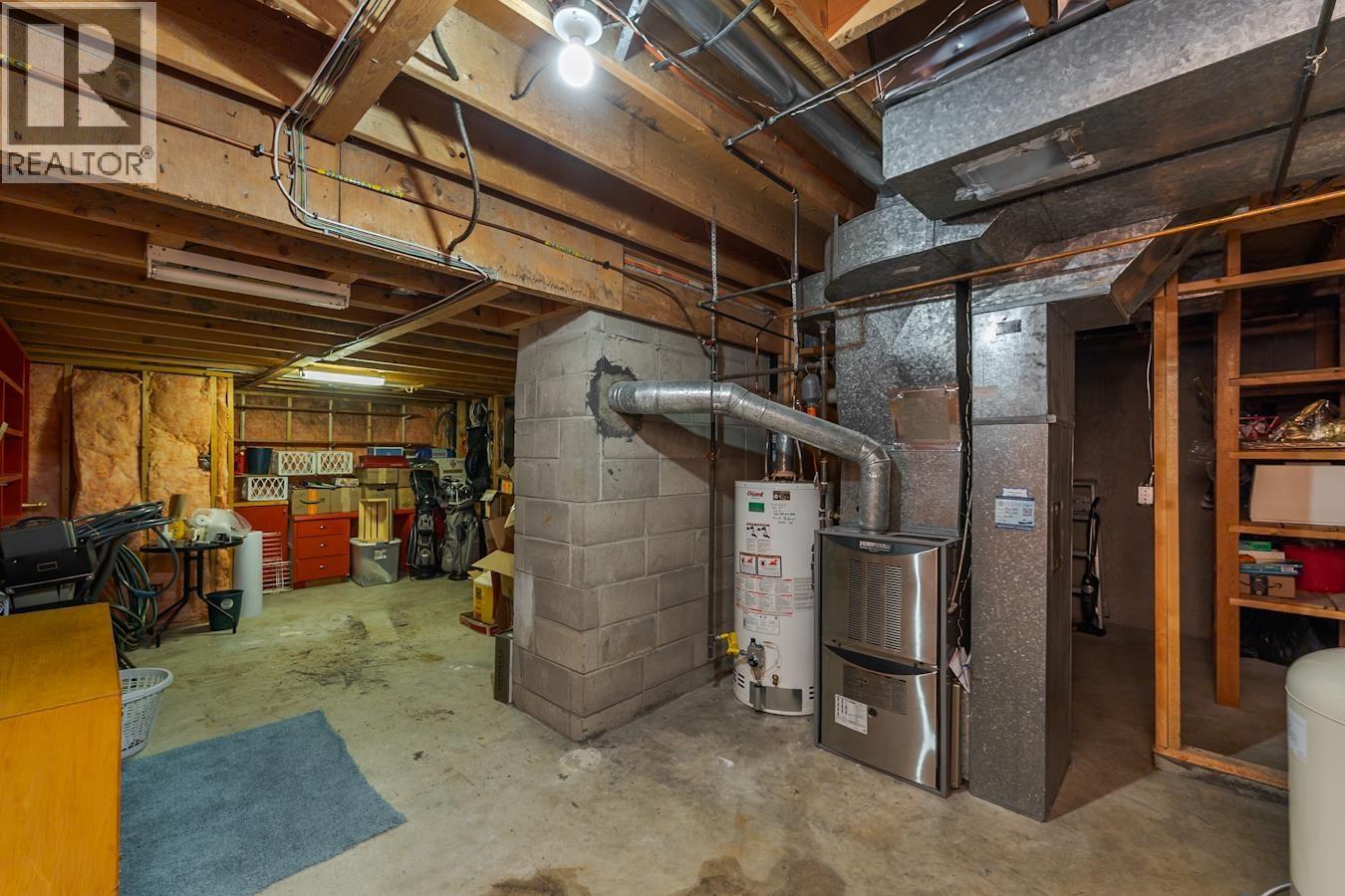 3655 RIVERVIEW ROAD - 34