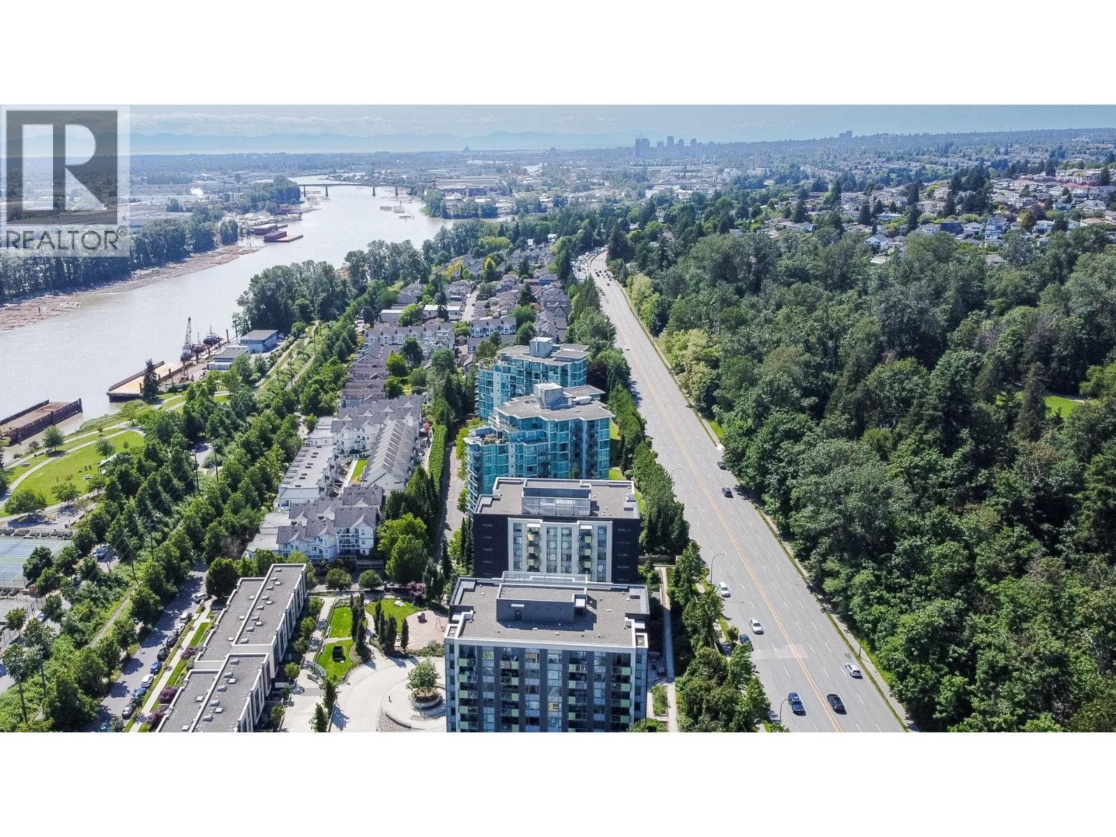 206 2733 CHANDLERY PLACE, Vancouver
