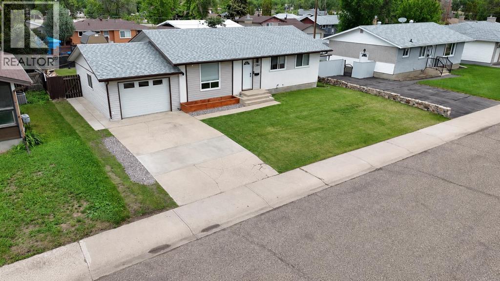 1384 10 Avenue NE - 4