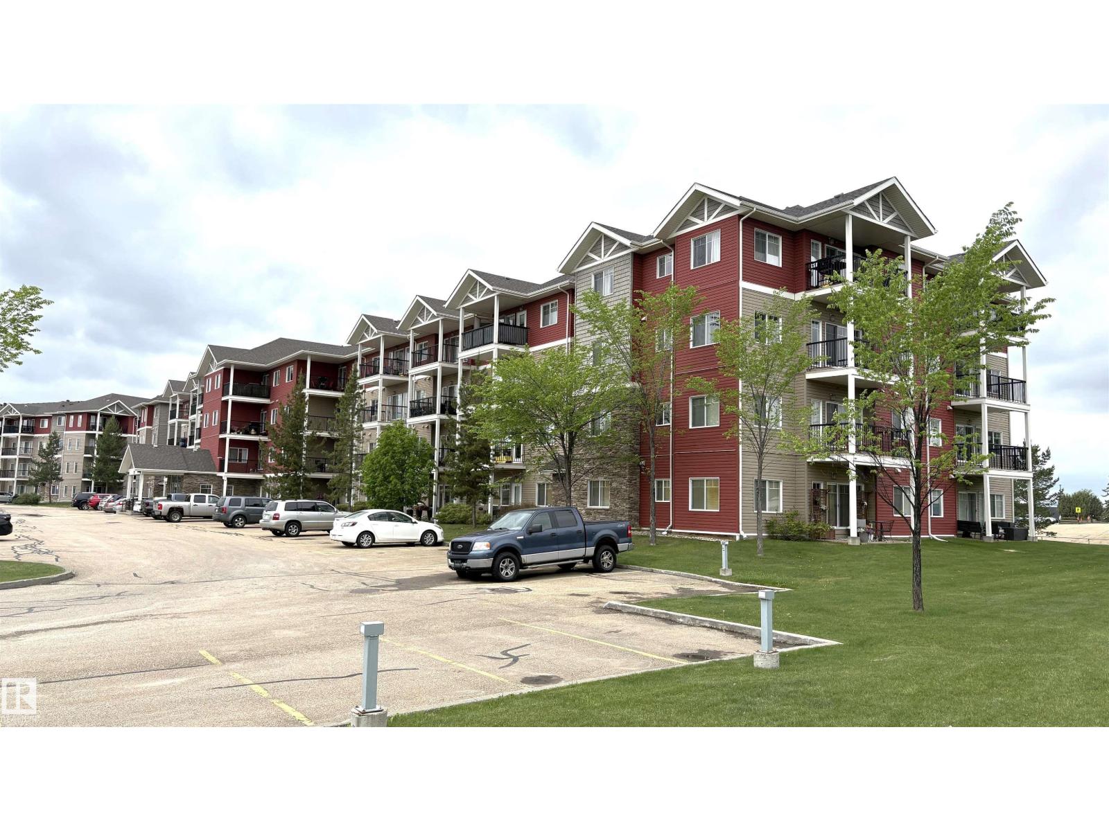 #402 273 CHARLOTTE WY - 1