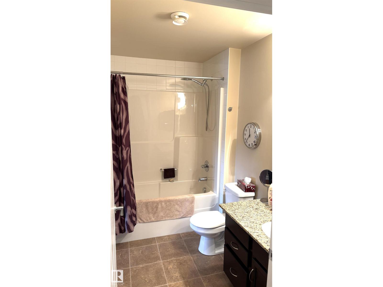 #402 273 CHARLOTTE WY - 18