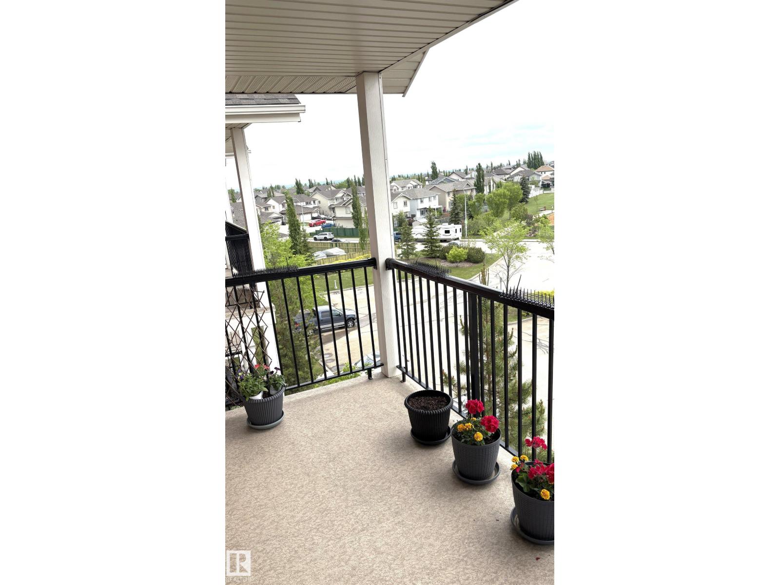 #402 273 CHARLOTTE WY - 23