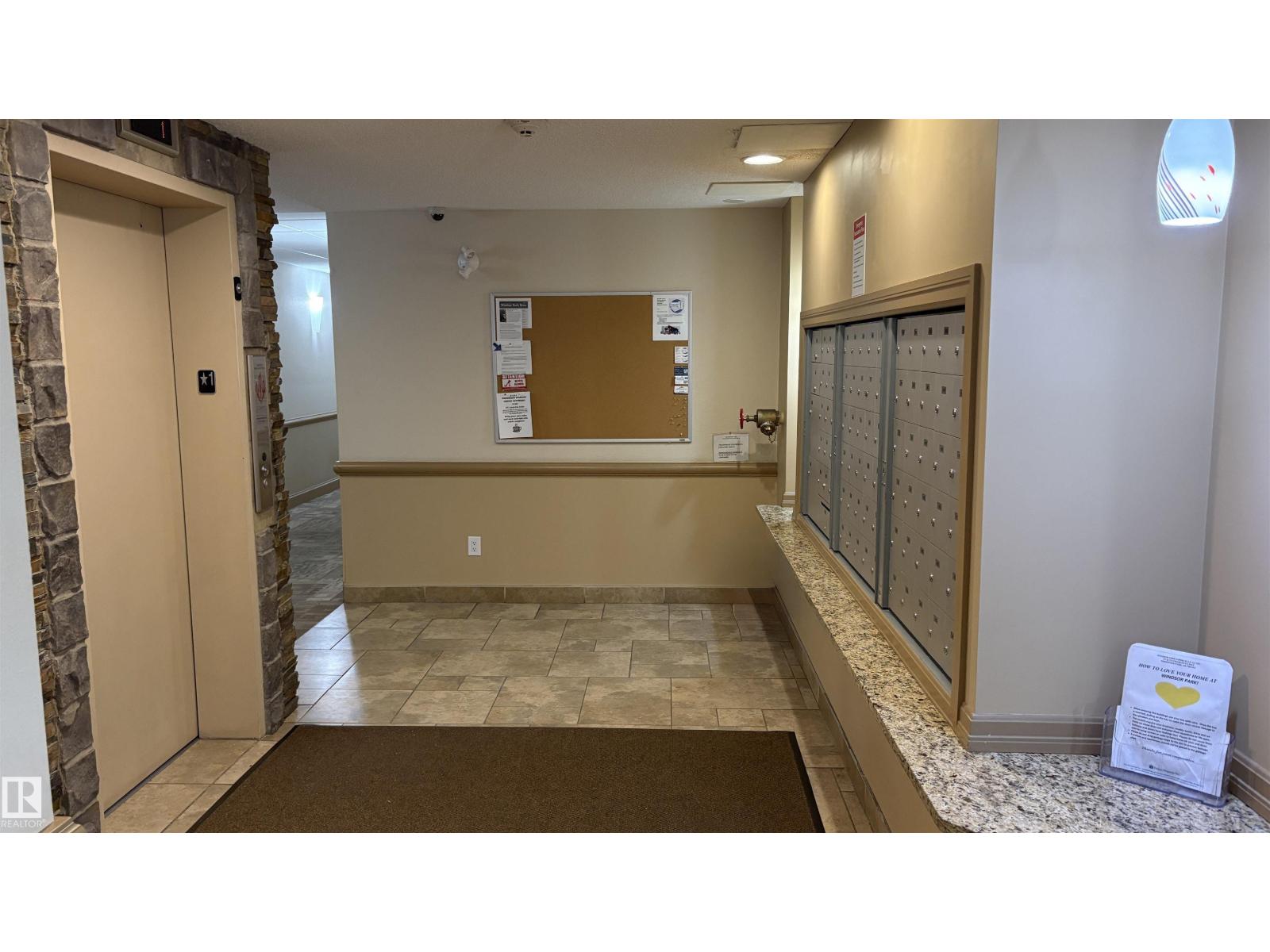 #402 273 CHARLOTTE WY - 6