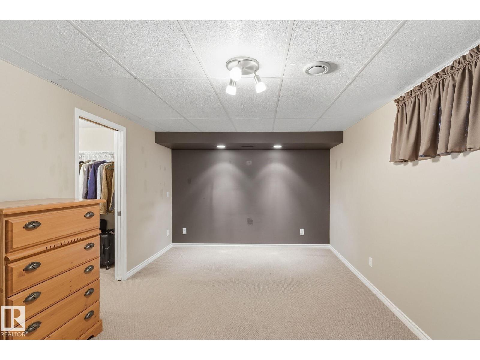 1823 67 ST SW - 26