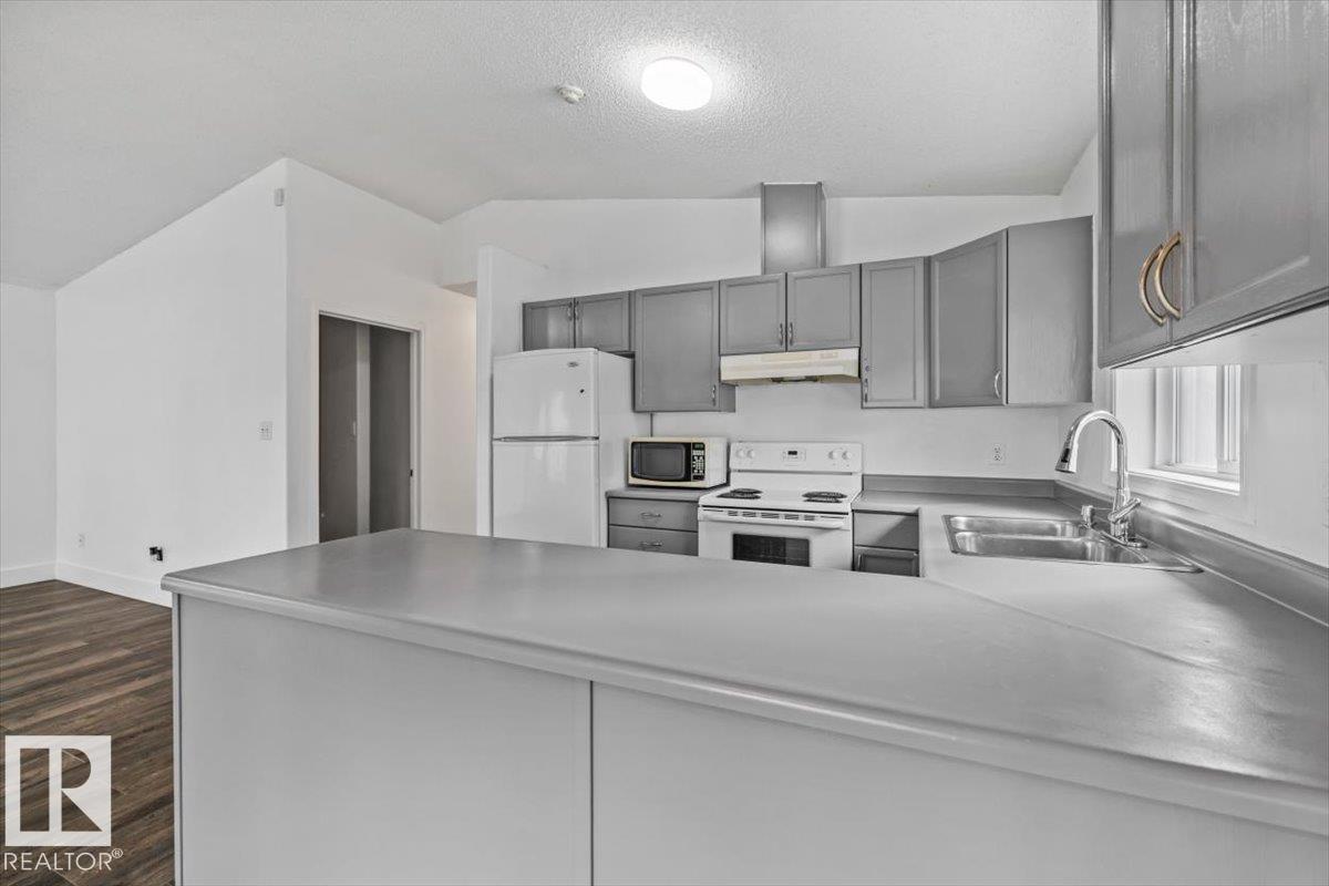 11229 85 ST NW - 13