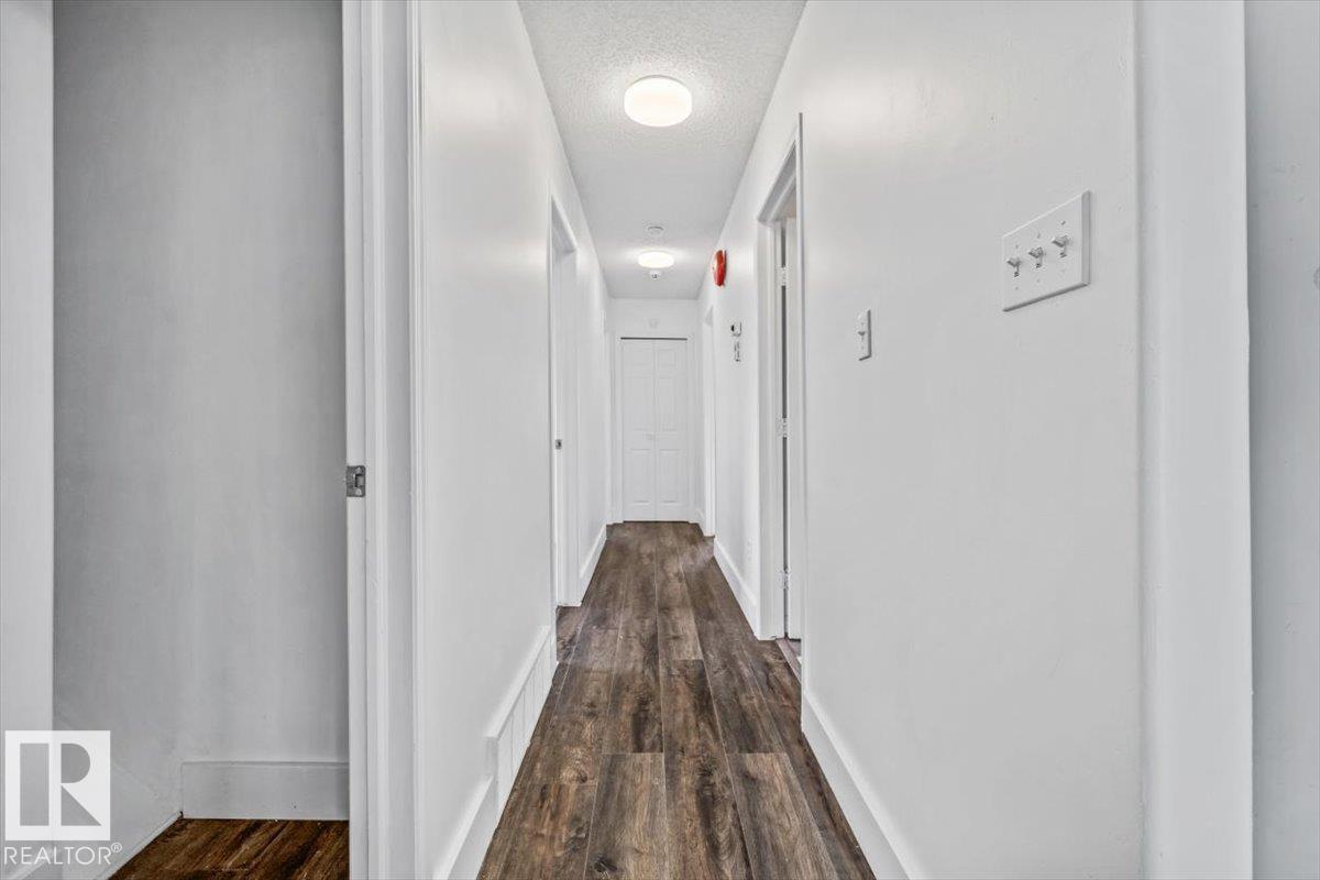 11229 85 ST NW - 19