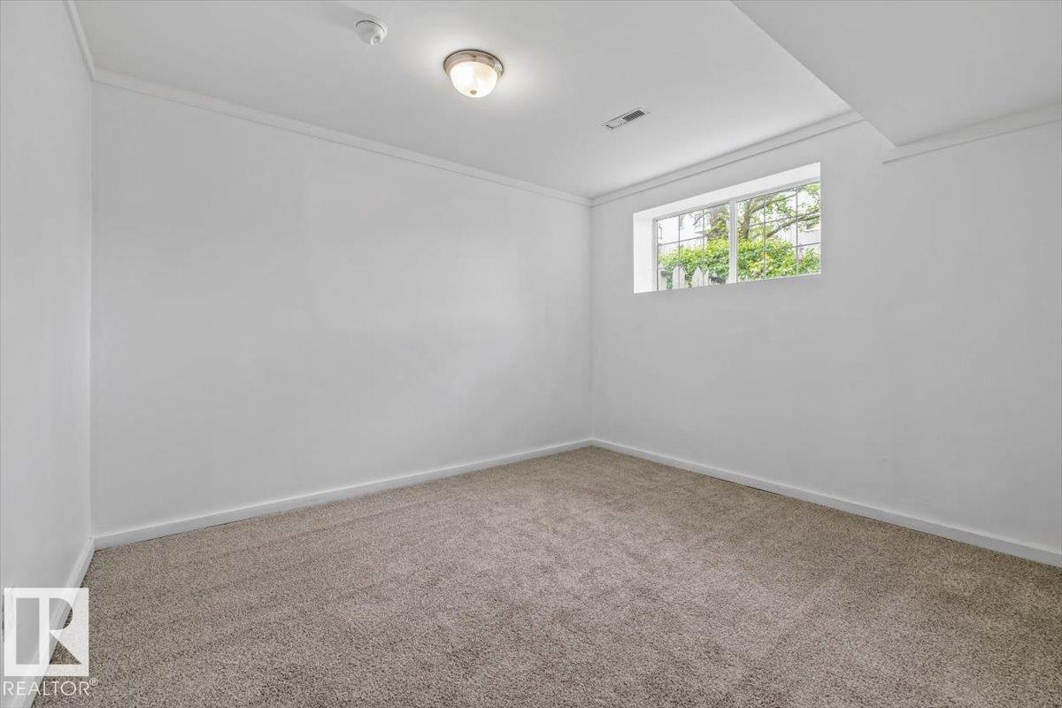 11229 85 ST NW - 29