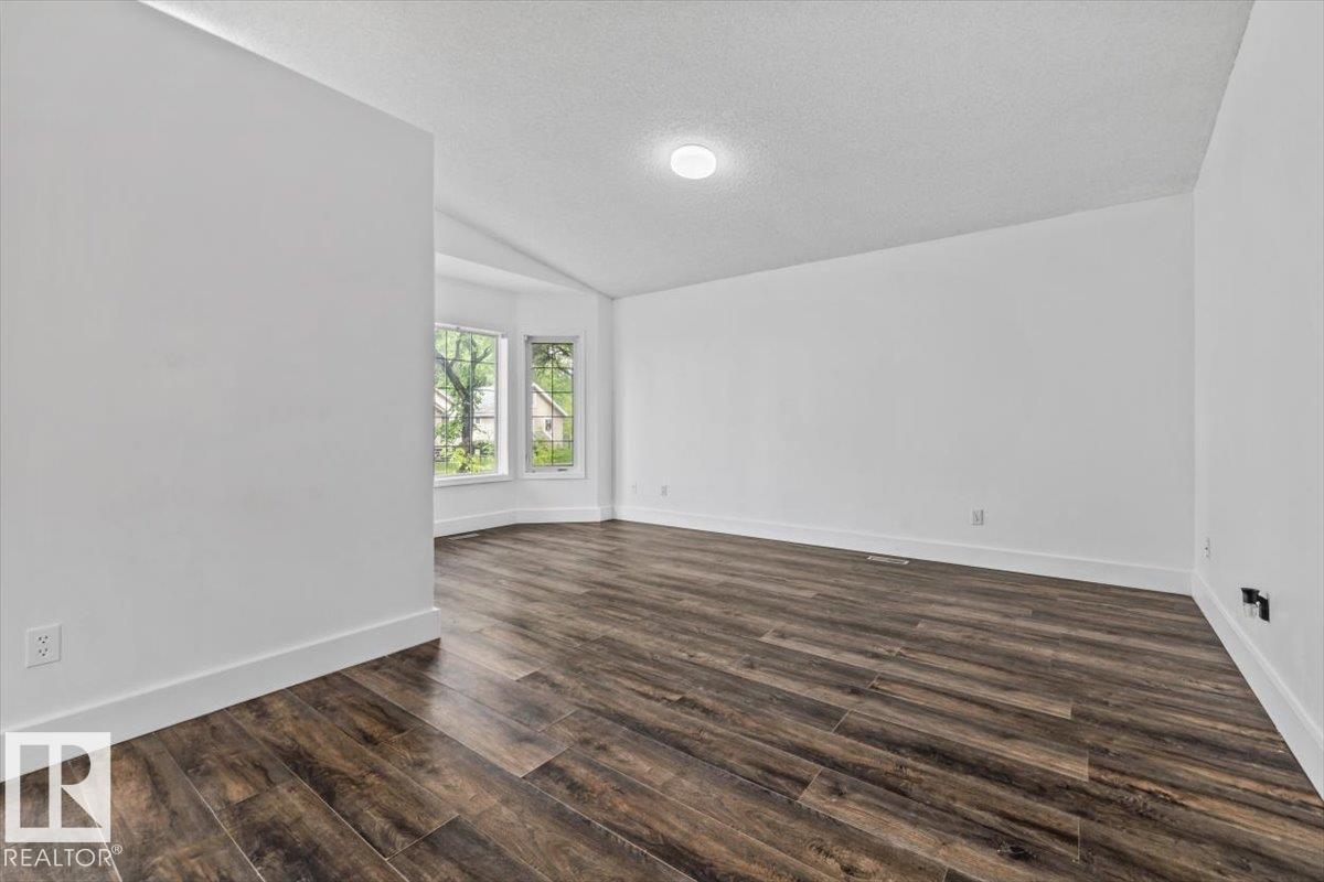 11229 85 ST NW - 8