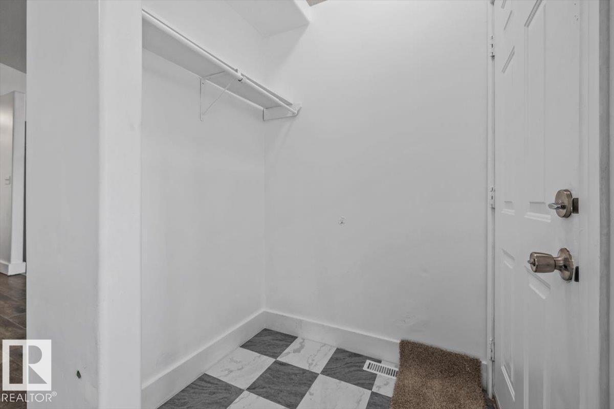 11229 85 ST NW - 9