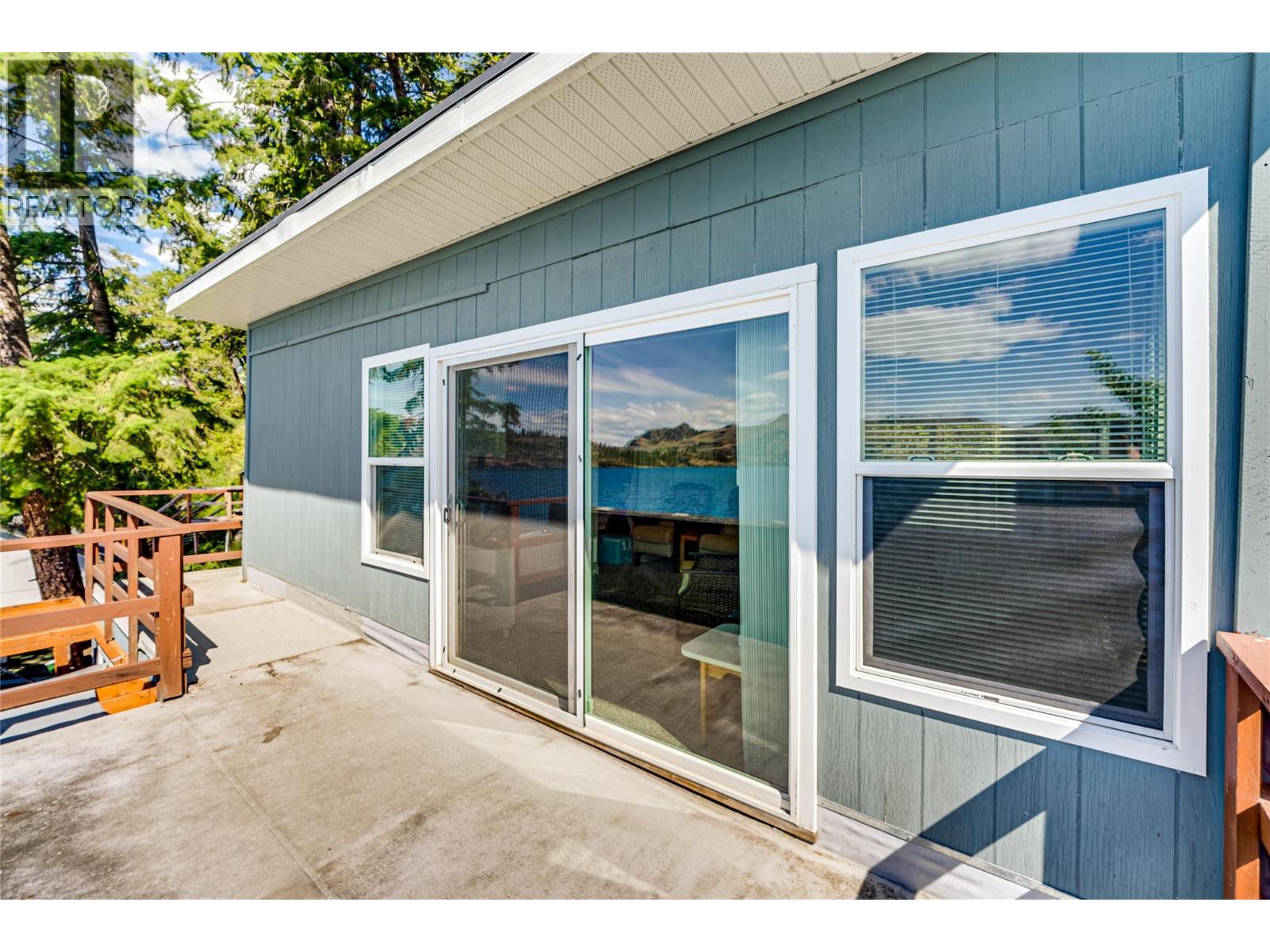 5853 Cosens Bay Road, Vernon