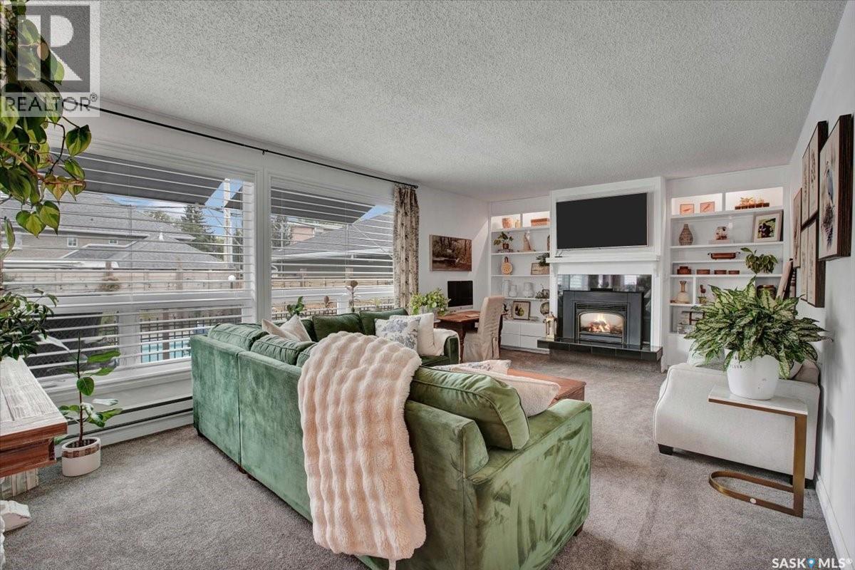 310 Willow STREET E - 10