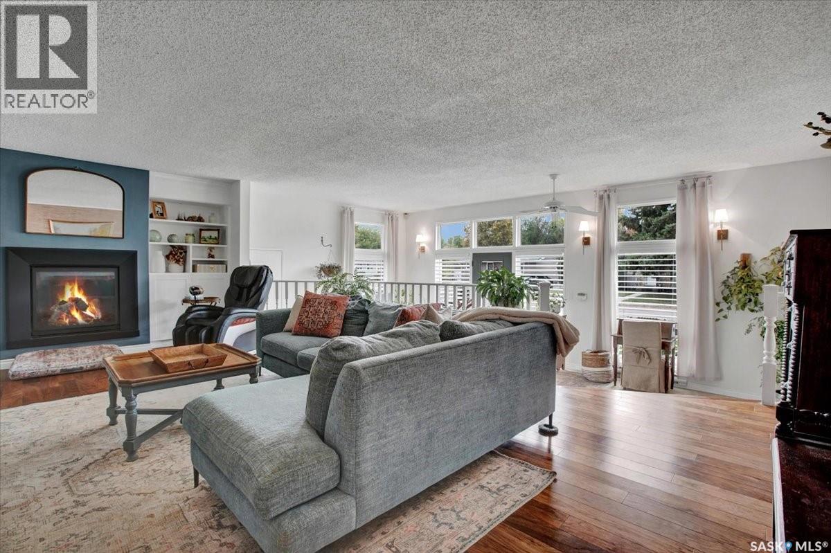 310 Willow STREET E - 4