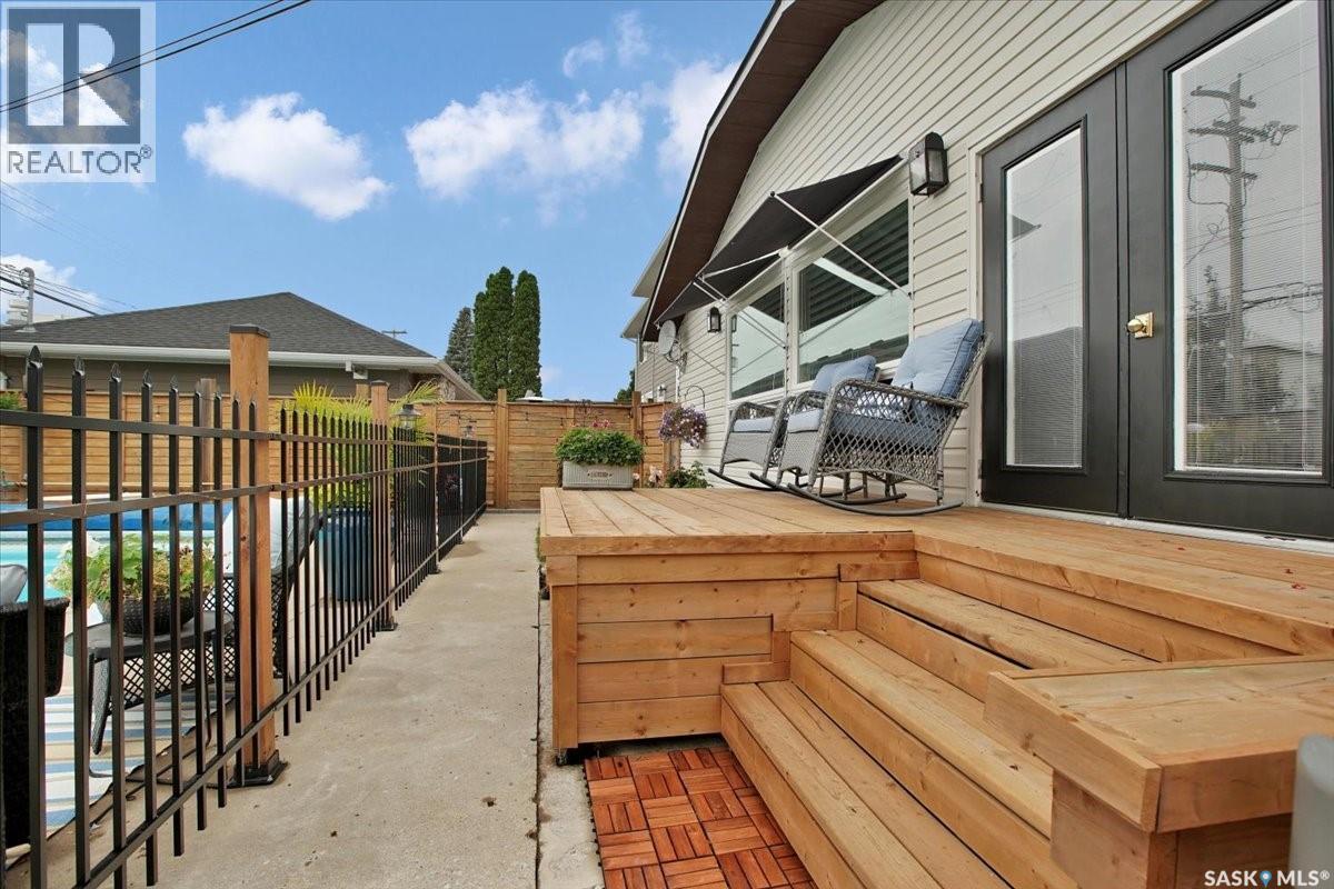 310 Willow STREET E - 41