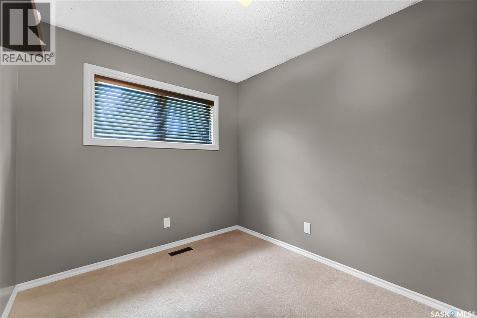 134 Devonshire CRESCENT - 28
