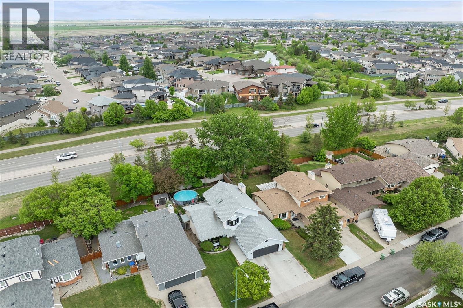 3402 PHANEUF CRESCENT E - 65