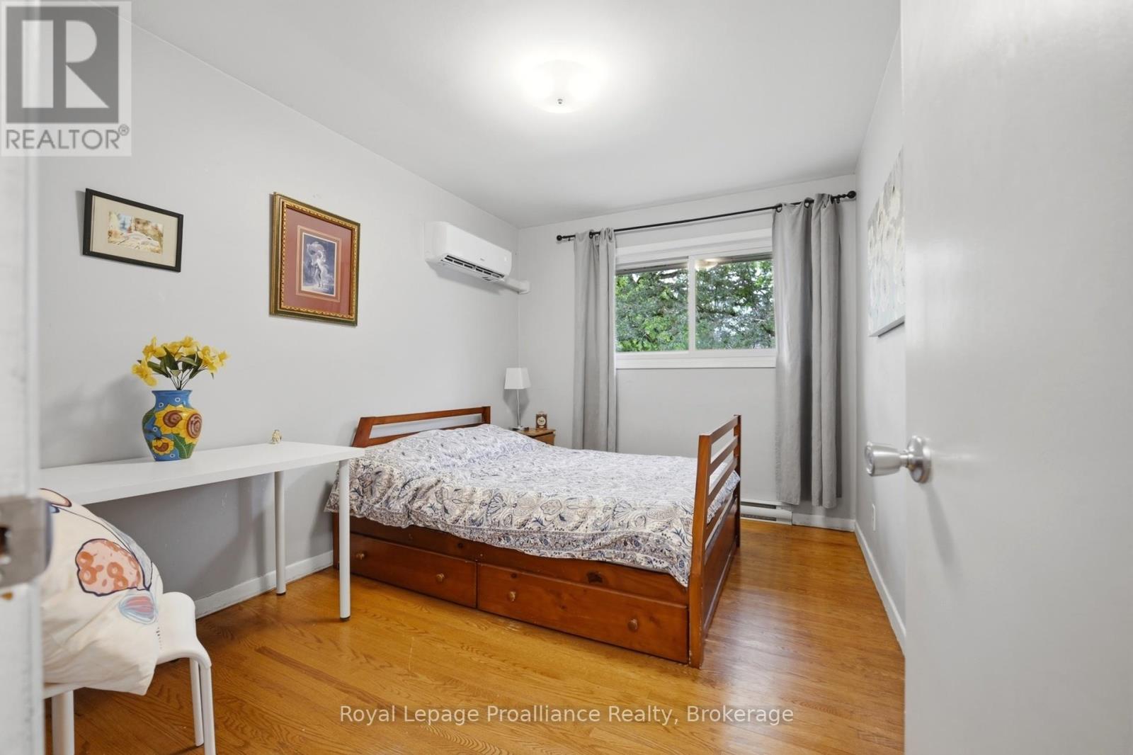51 SELENA AVENUE - 25