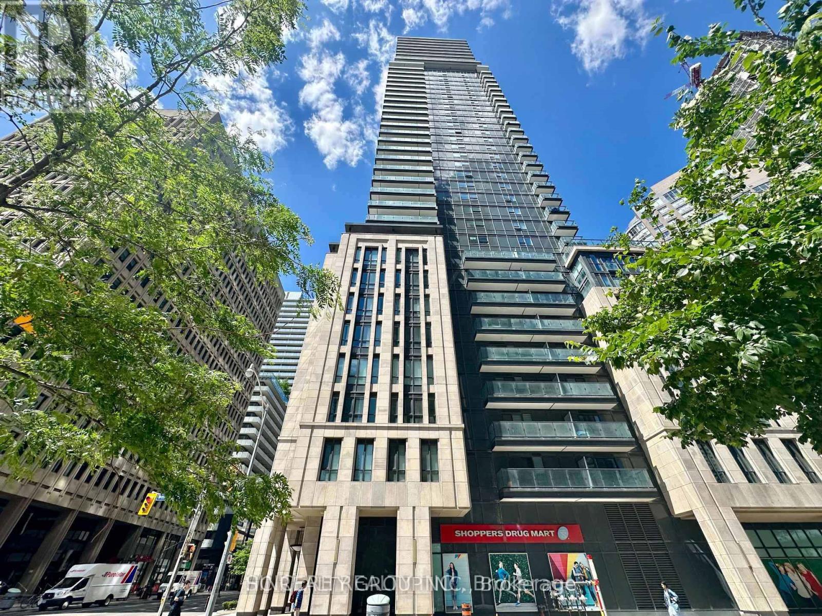 Listing photo of 2218 - 955 BAY STREET
