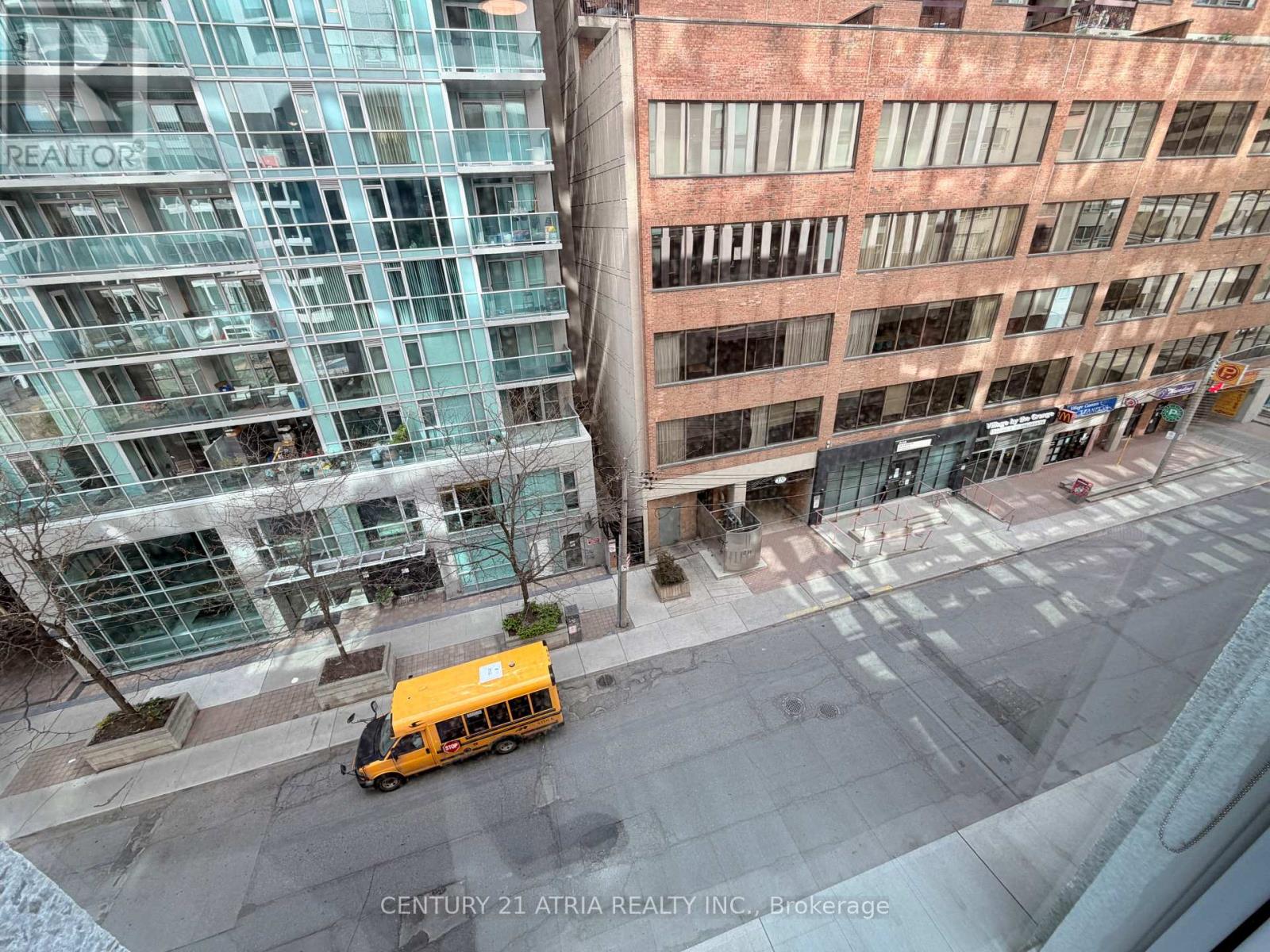 #421 121 ST PATRICK STREET - 20