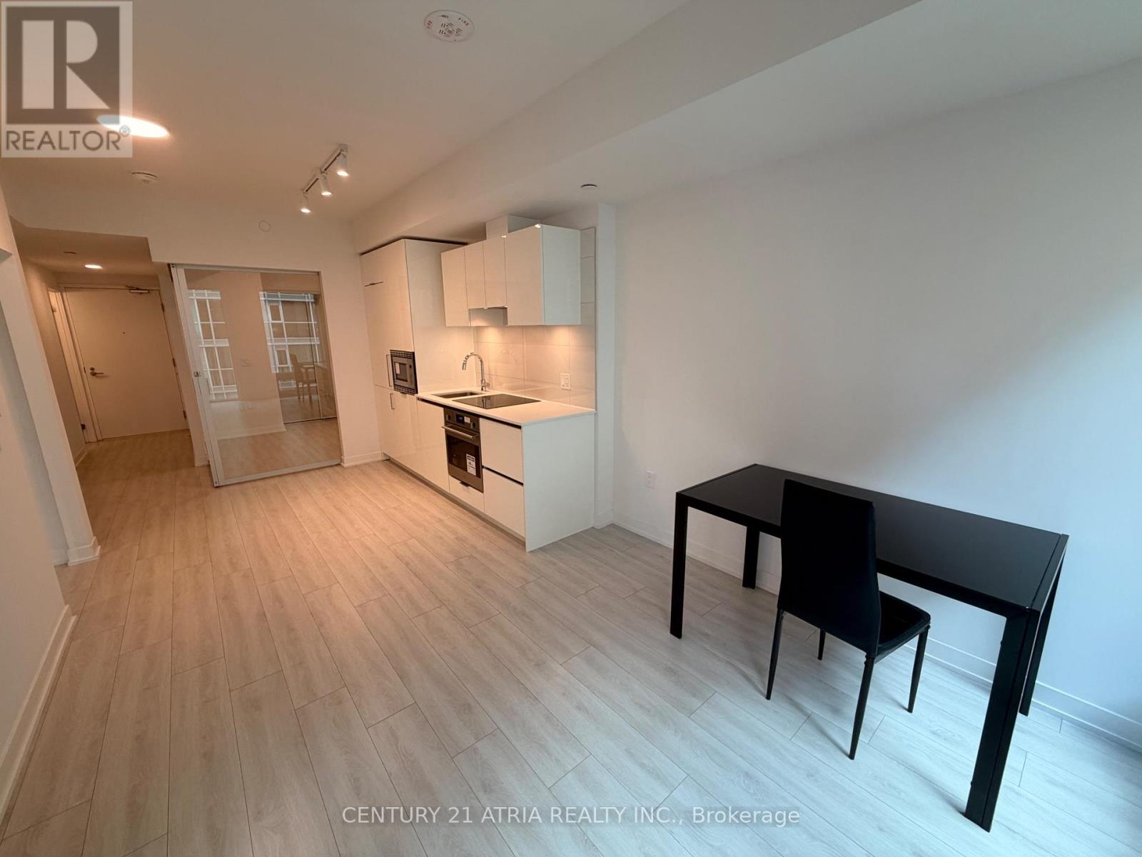 #421 121 ST PATRICK STREET - 4