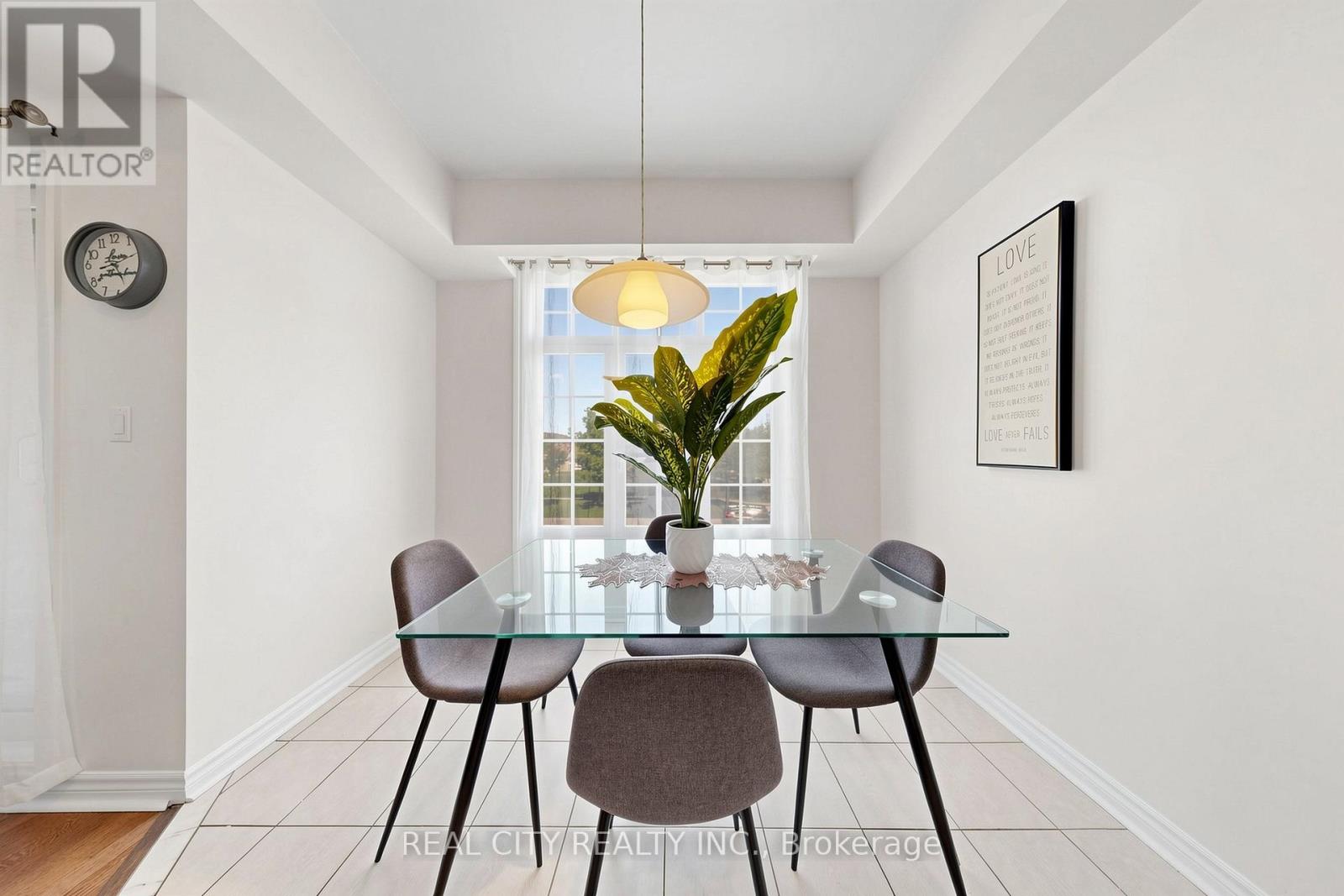 #22 10 GREENSBOROUGH VILLAGE CIRCLE - 12