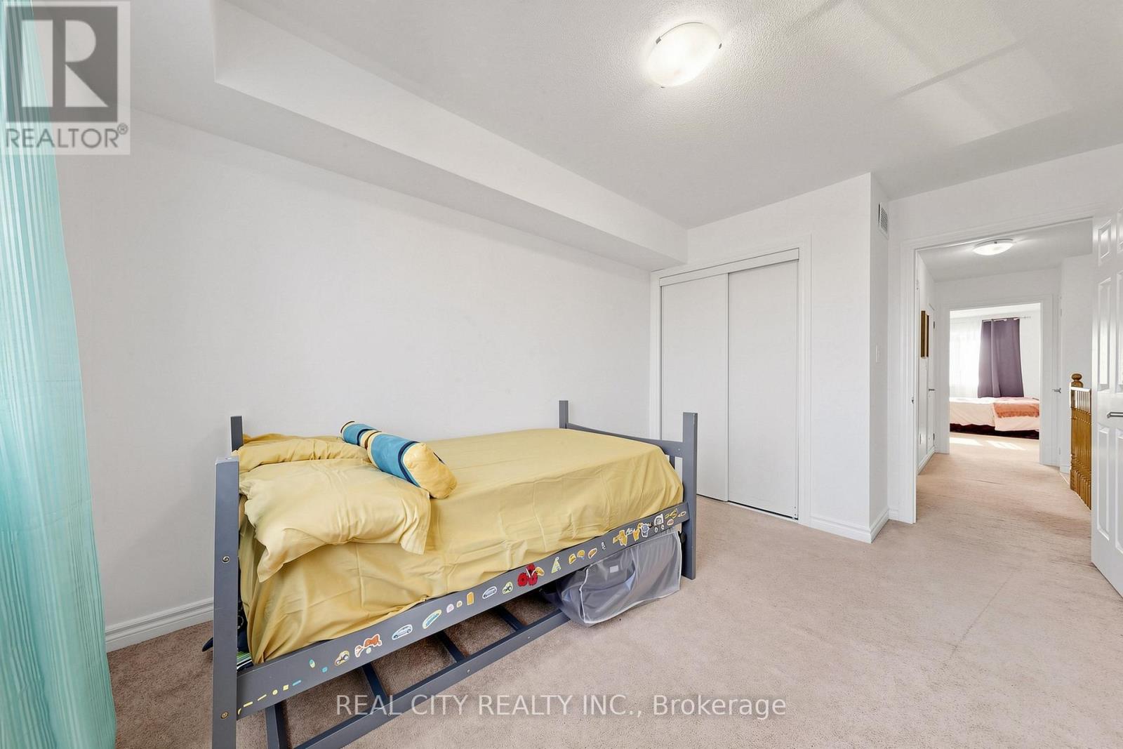 #22 10 GREENSBOROUGH VILLAGE CIRCLE - 33