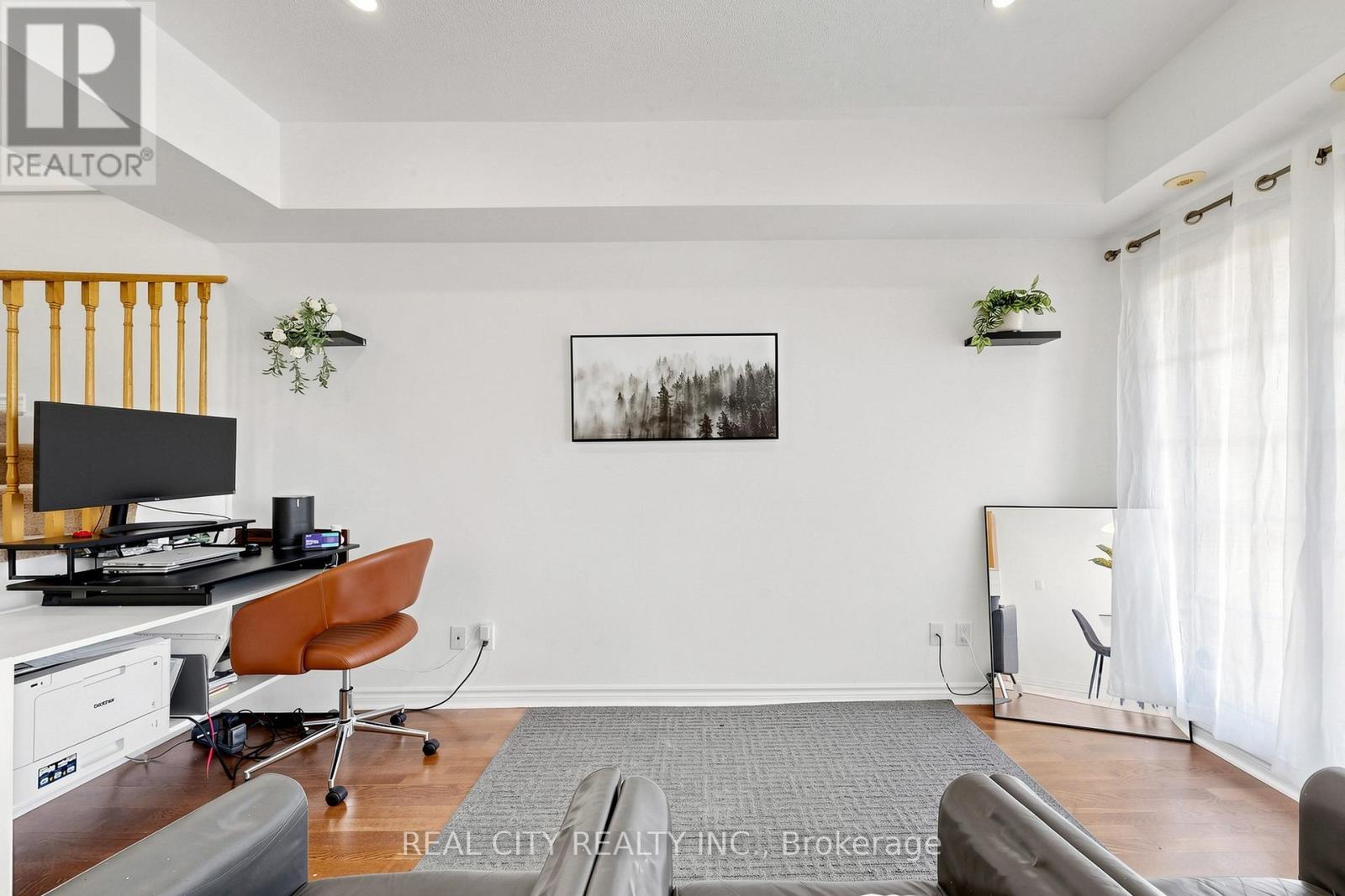 #22 10 GREENSBOROUGH VILLAGE CIRCLE - 9