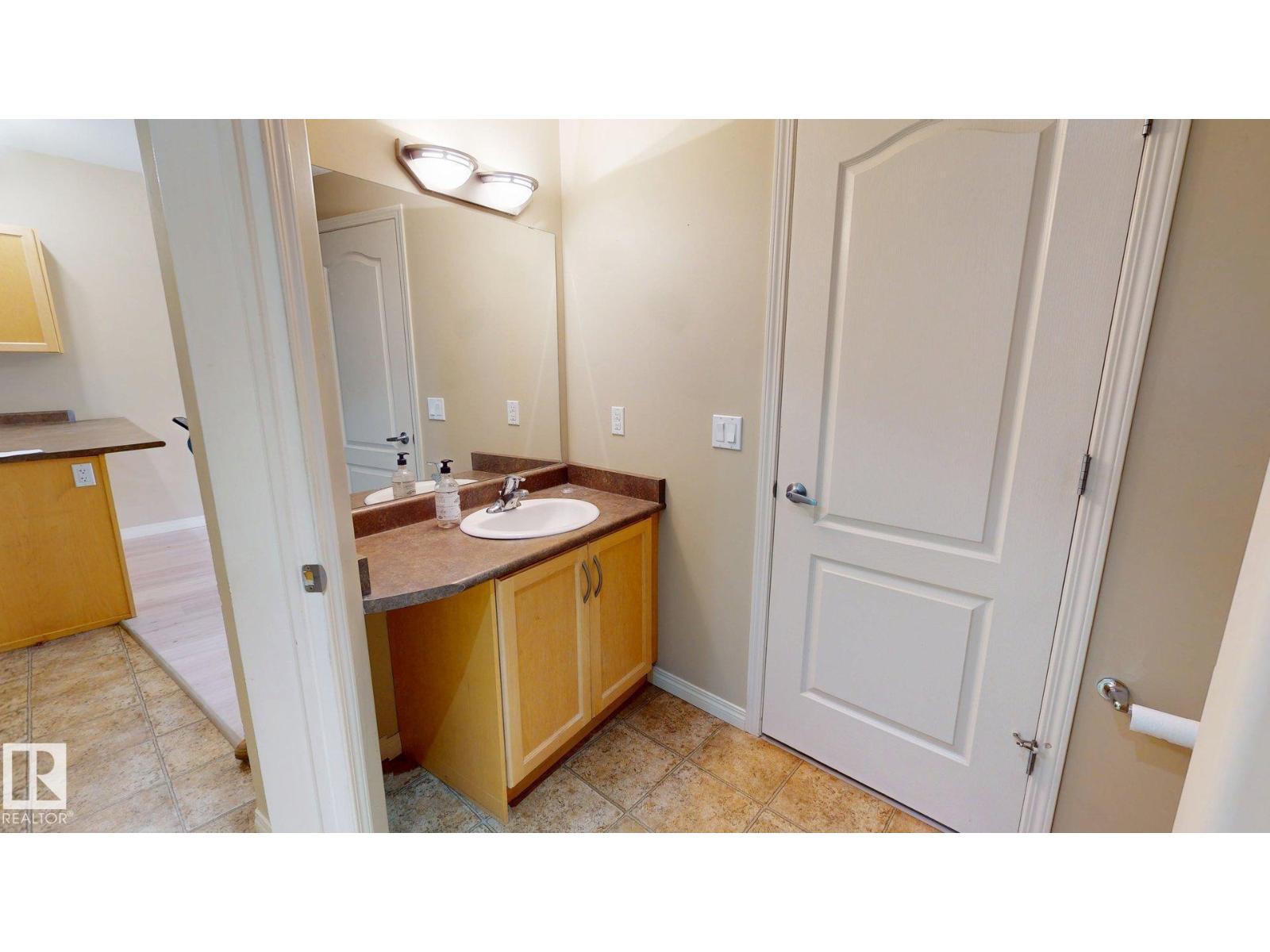 #208 105 West Haven DR — photo 12
