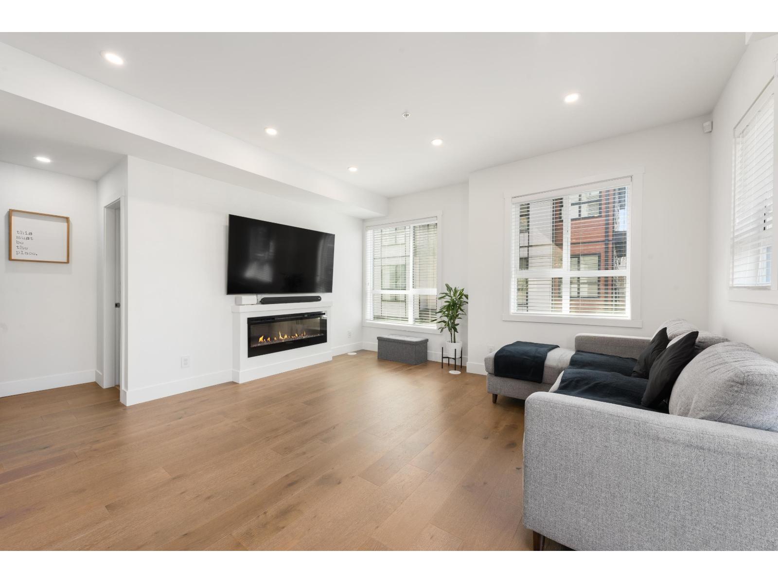 9 19790 55A AVENUE, Langley